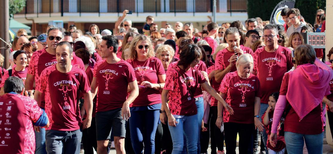 Grupo de participantes con la camiseta de Centinela